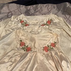 Vintage night dress and robe